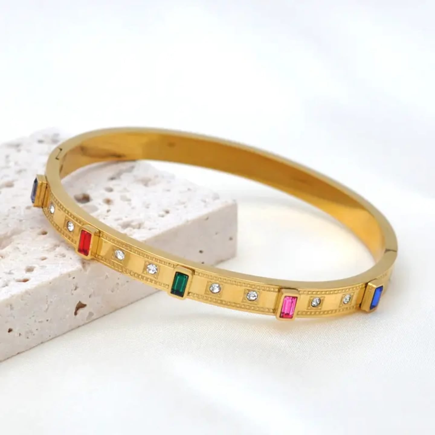 Multi Zircon Bangel